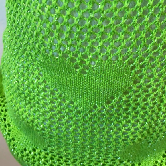 Green hearts and lots of sparkle - Picture 3 of 8